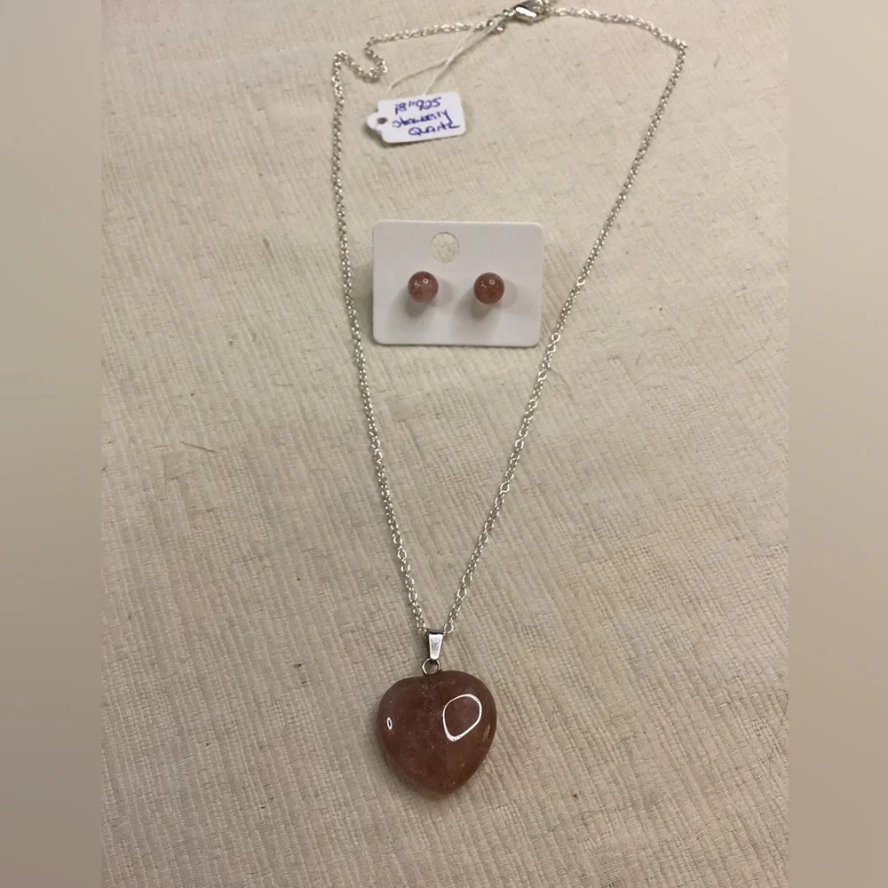 Strawberry Quartz Heart Pendant Necklace and Earring Set - Picture 5 of 5
